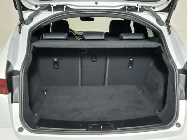 Jaguar E-Pace view 13