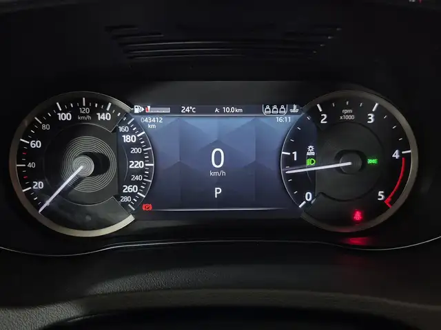 Jaguar E-Pace view 14