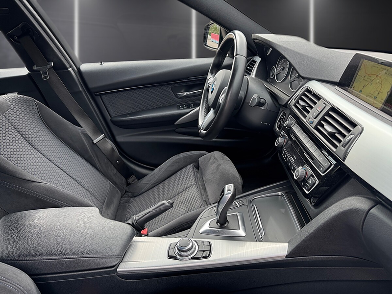 BMW 318 d M Sport Aut. — photo 12