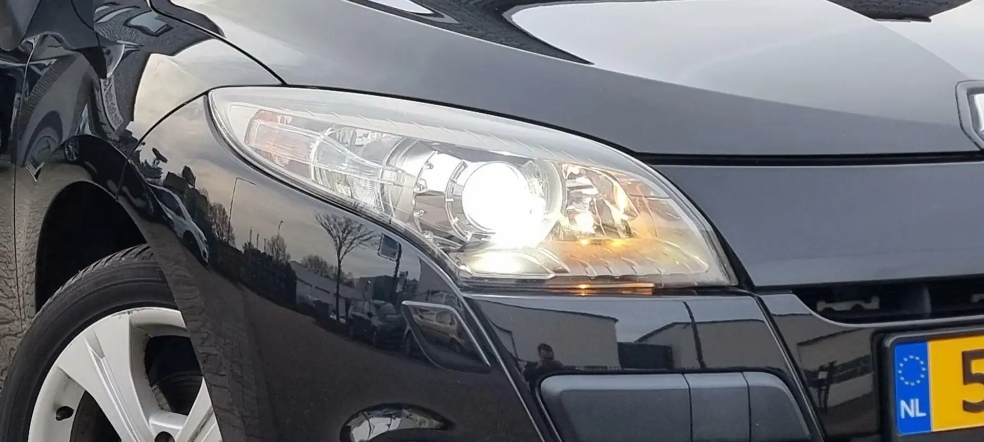 Renault Megane Coupé-Cabriolet 1.4 TCE Privilège Zwart - 2