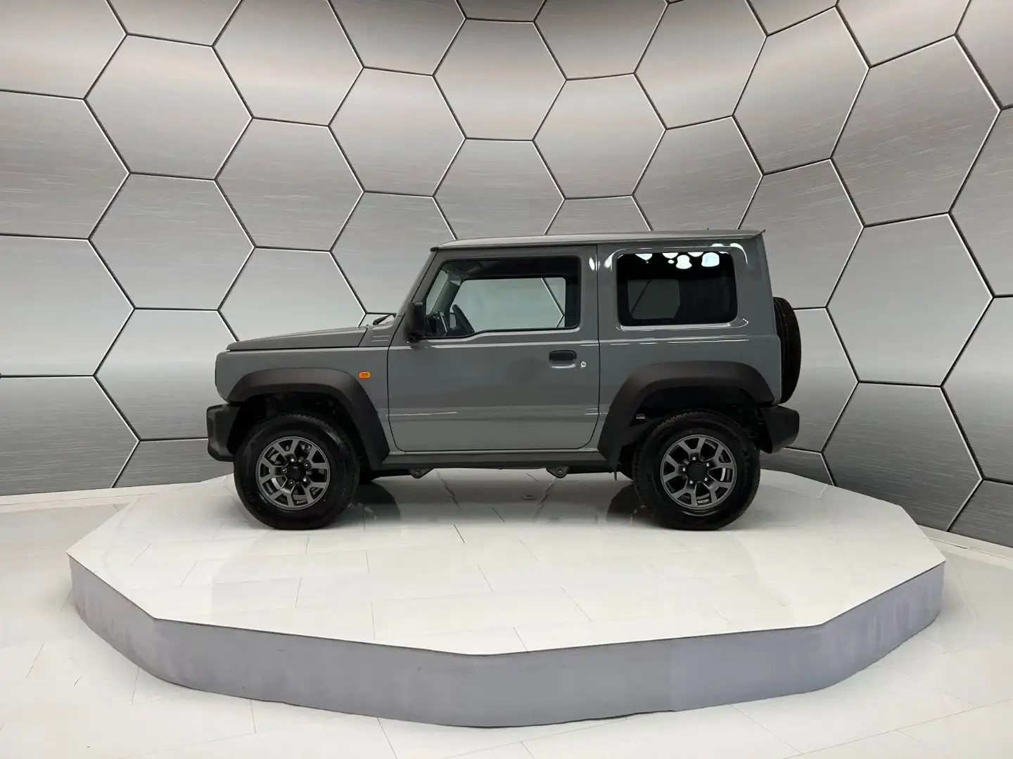 Suzuki Jimny Comfort 4x4 Klima 4-Sitzer Touchscreen Gris - 2
