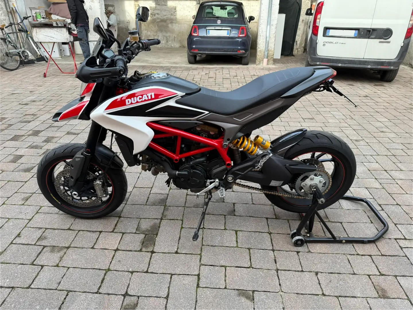 Ducati Hypermotard 821 Sp - 2