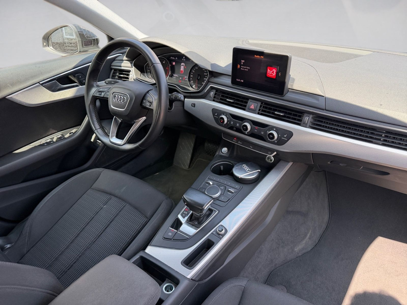 Audi A4 Avant design*S-tronic*Navi*ACC*Kamera* — photo 14