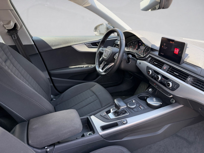 Audi A4 Avant design*S-tronic*Navi*ACC*Kamera* — photo 13