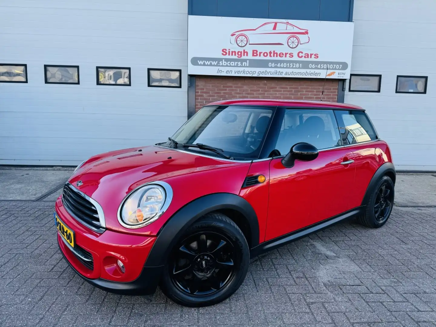 MINI One Mini 1.6 MINIMAL. Bns AIRCO CRUIS NAVI NAP INRUIL Rood - 2