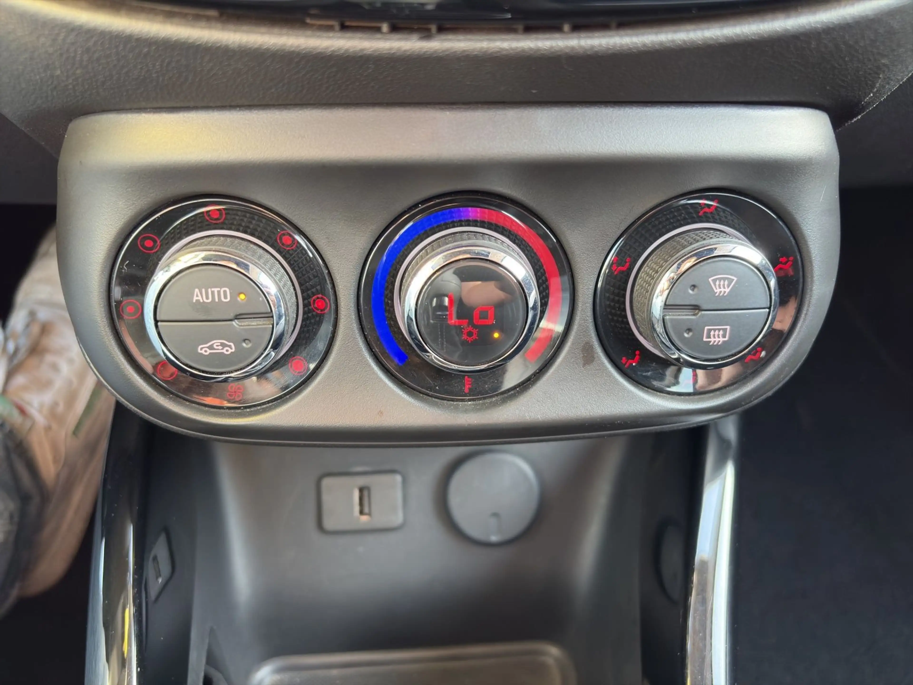 Opel Adam Rocks Open Air*PDC*SHZ*LHZ*Klima*CarPlay — photo 14