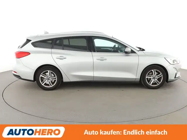Ford Focus view 7