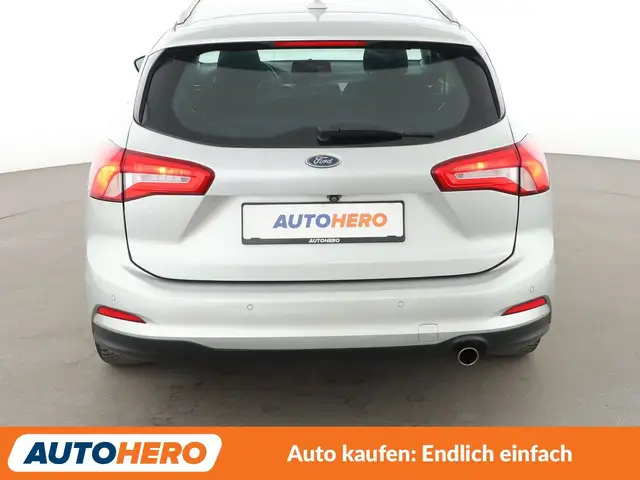 Ford Focus view 5