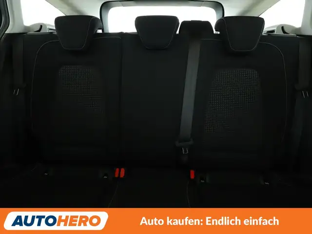 Ford Focus view 15