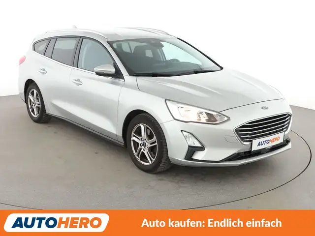 Ford Focus view 8