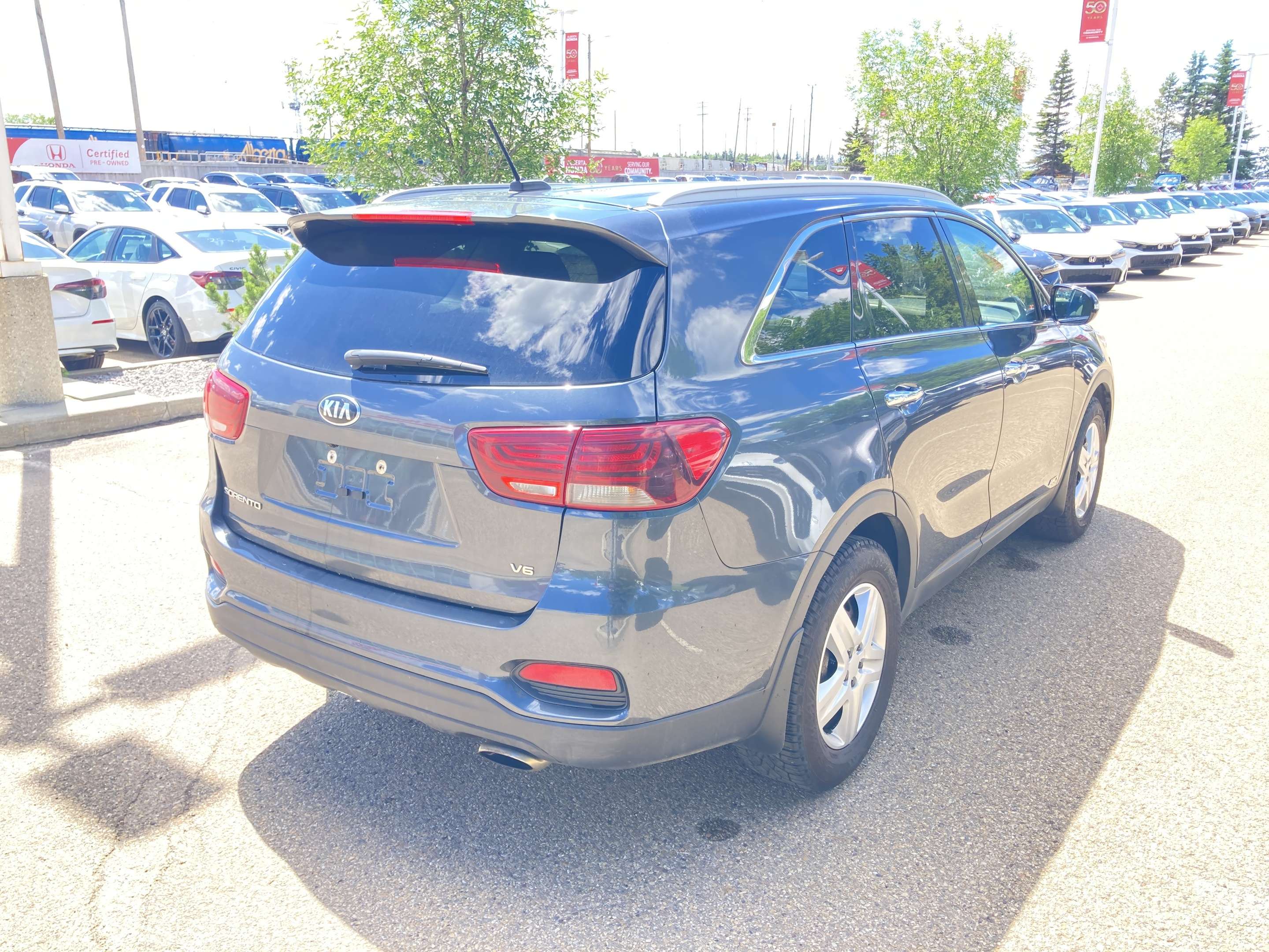 used 2020 Kia Sorento car, priced at $17,900