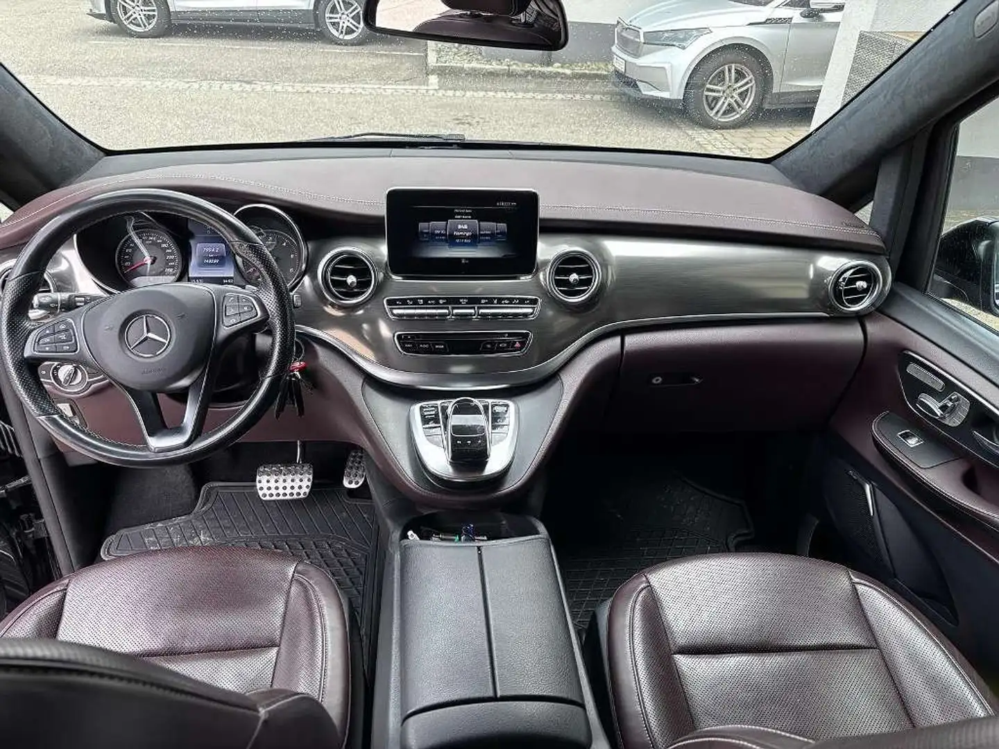 Mercedes-Benz Vito Vito Tourer Select 119 CDI lang Aut. Tourer Select Schwarz - 2