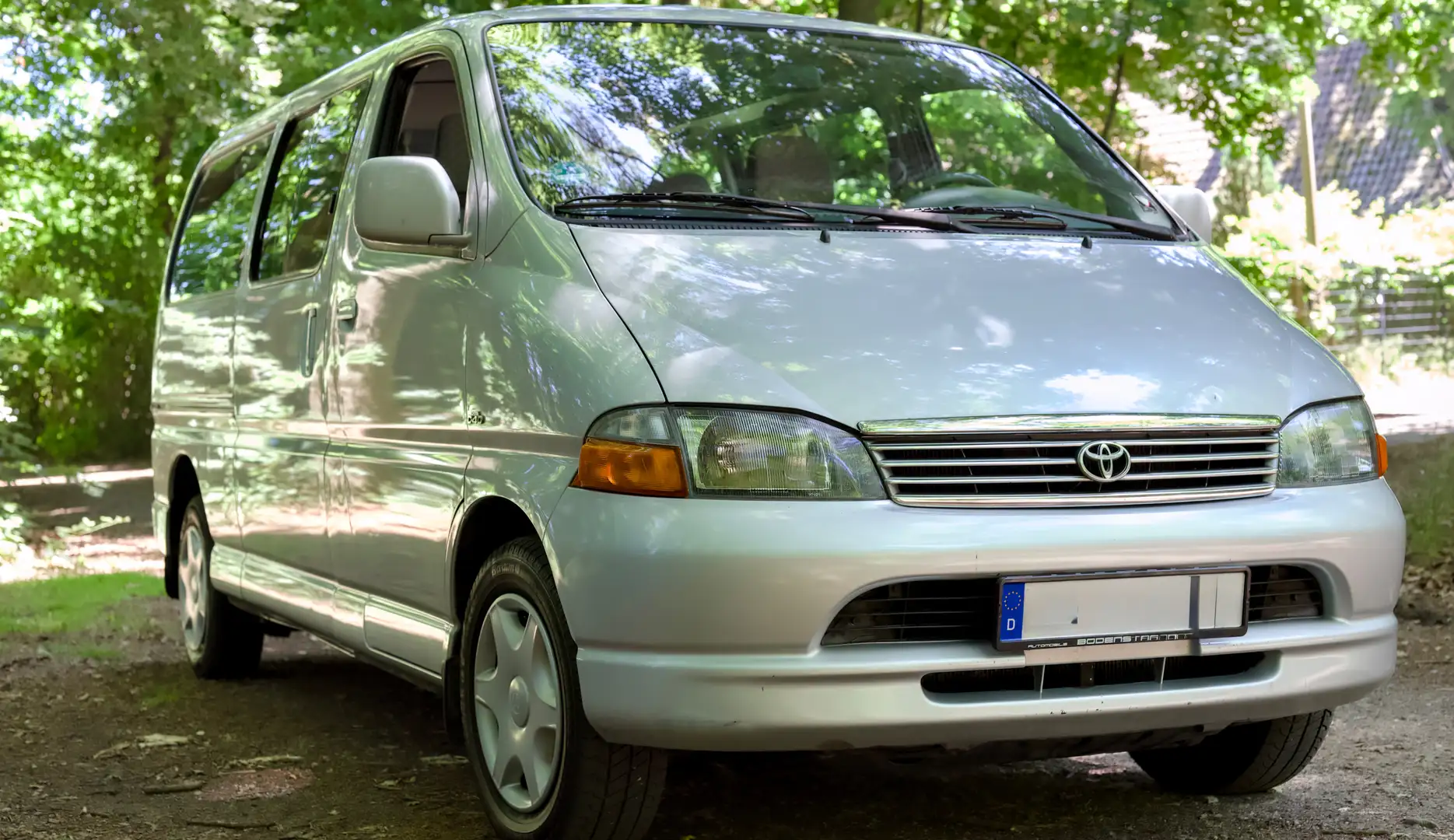 Toyota Hiace HiAce Lang Silber - 2