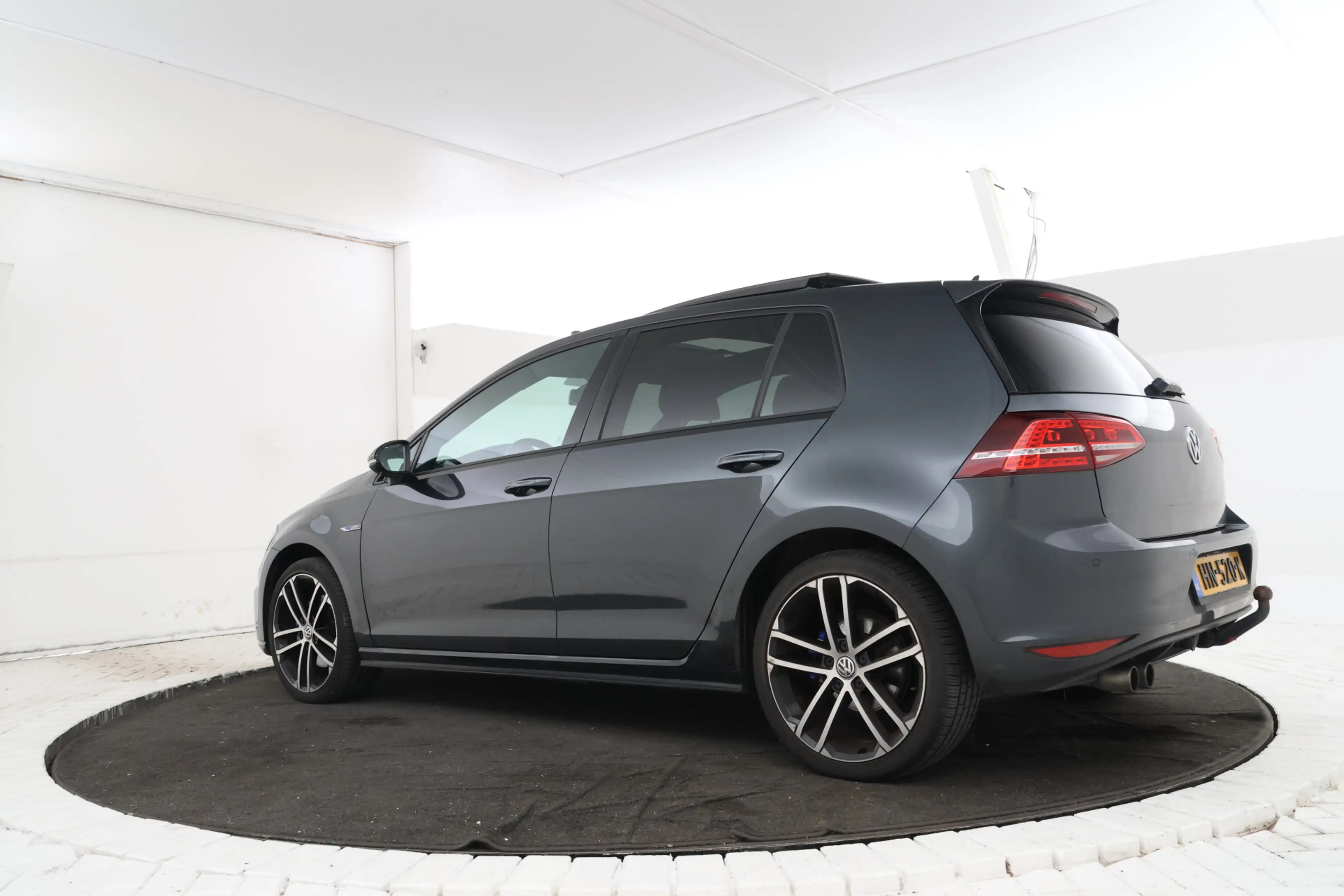 Volkswagen Golf GTE 1.4 TSI Schuidak, Adaptive cruise, Trekhaak, Clima — photo 4
