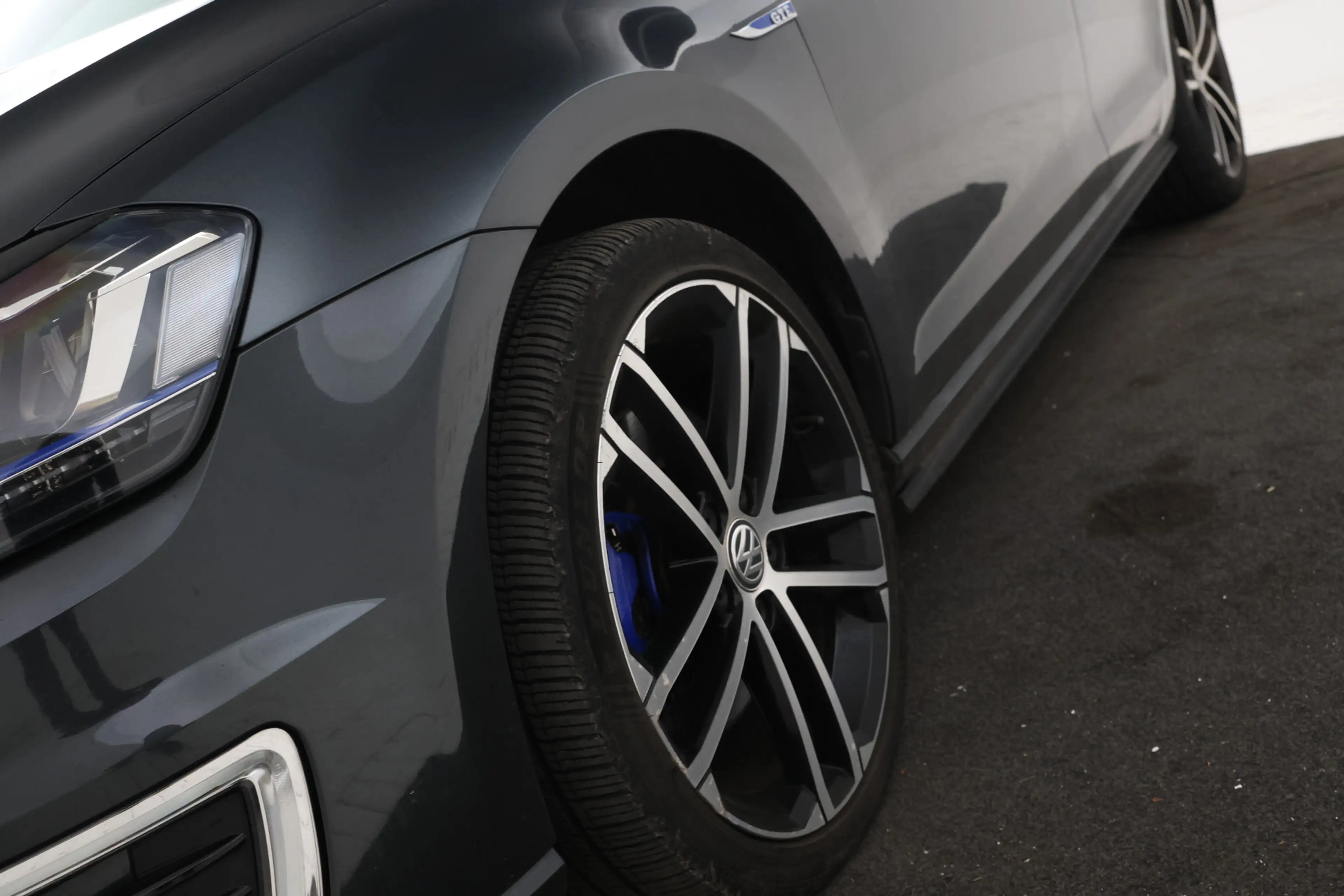 Volkswagen Golf GTE 1.4 TSI Schuidak, Adaptive cruise, Trekhaak, Clima — photo 6
