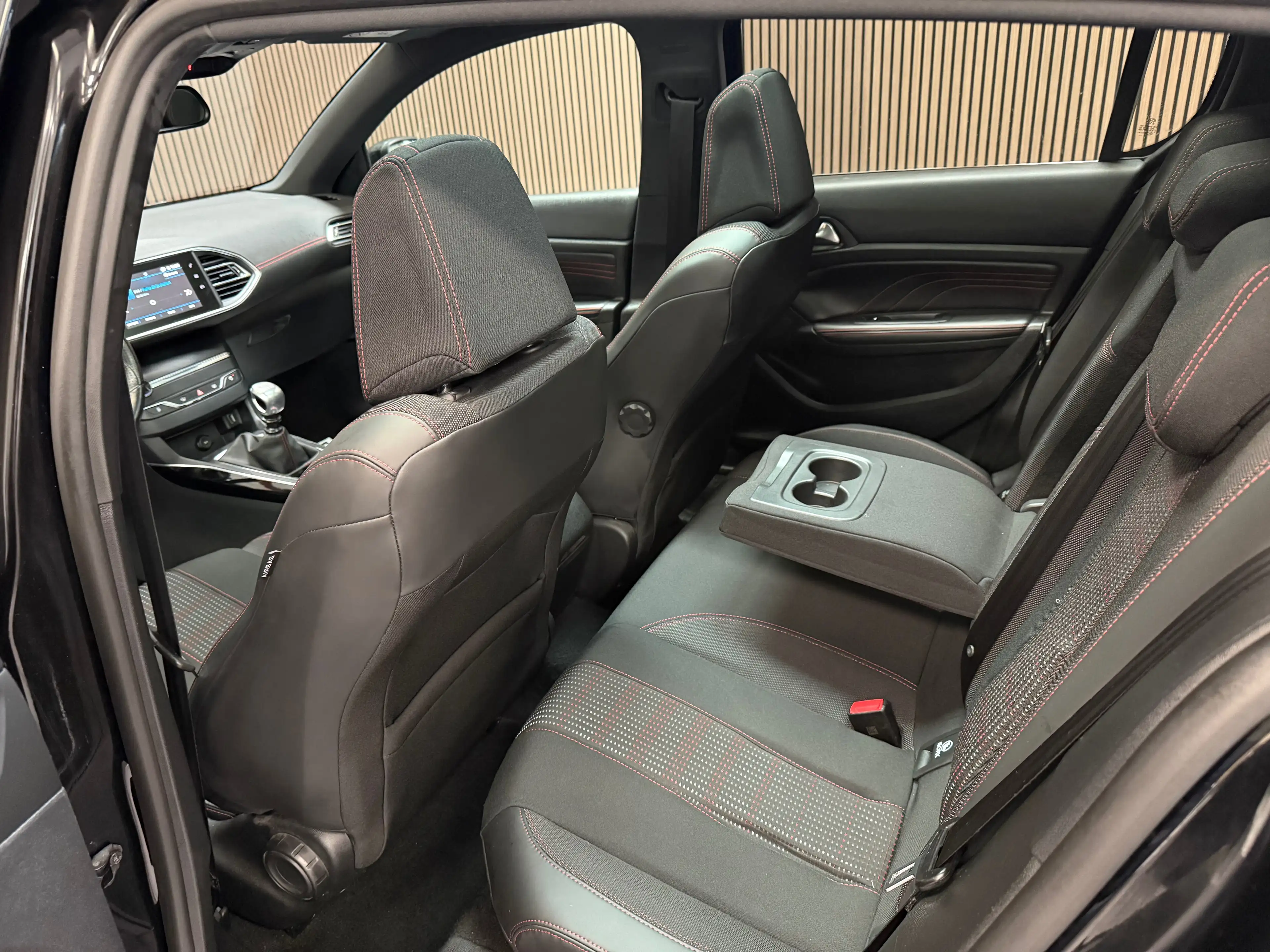 Peugeot 308 308 1.5 BlueHDi GT Line (EU6.2) — photo 11