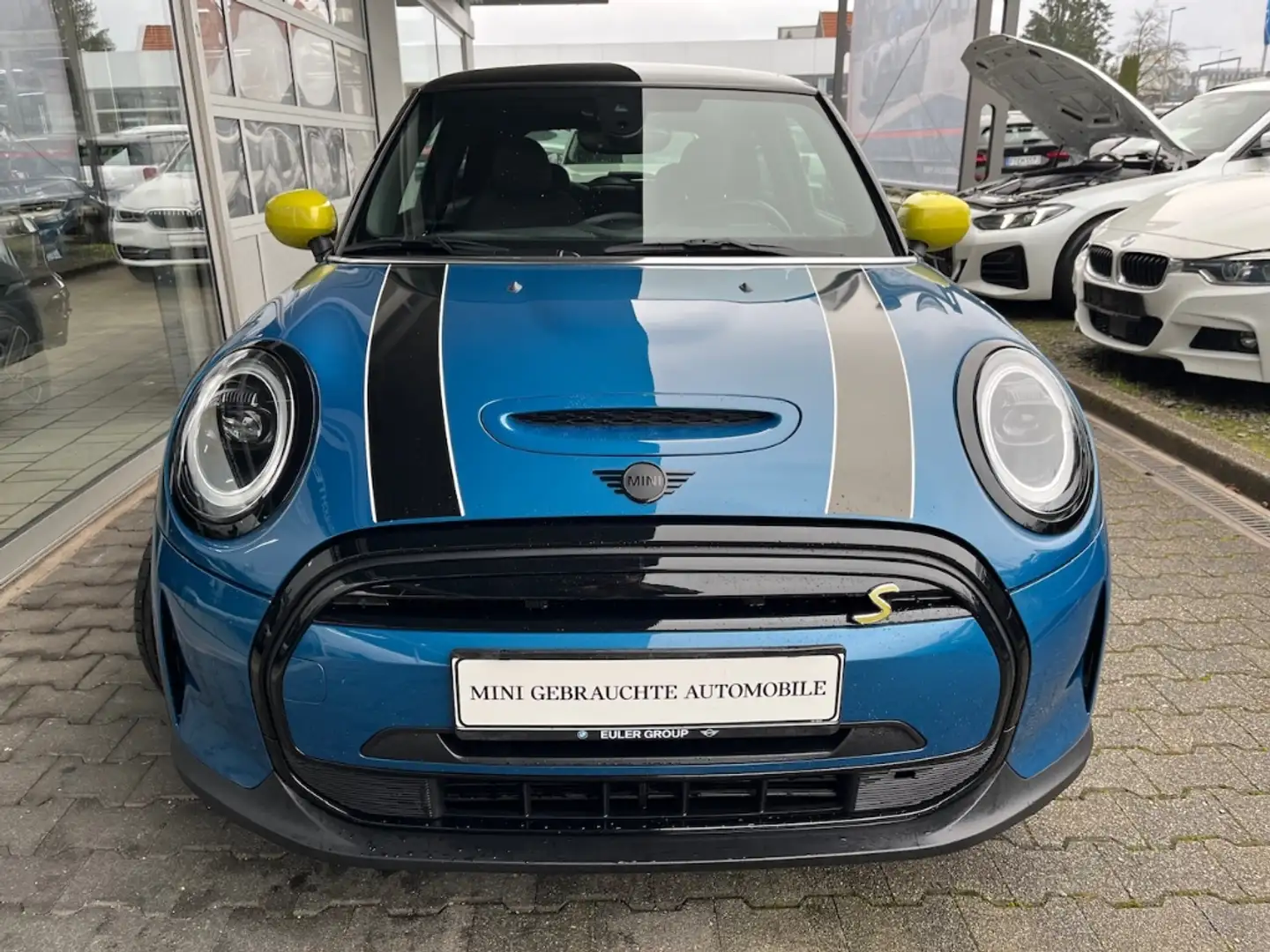 MINI Cooper SE A 3-Türer Navi Leder DA LED AC Laden Prof. PDC 2-Z Blau - 2