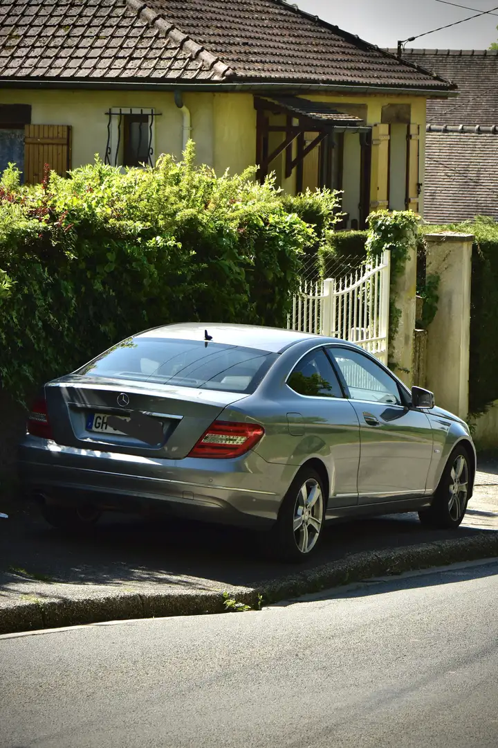 Mercedes-Benz C 250 Classe C Coupé 250 BlueEfficiency Executive A Gris - 2