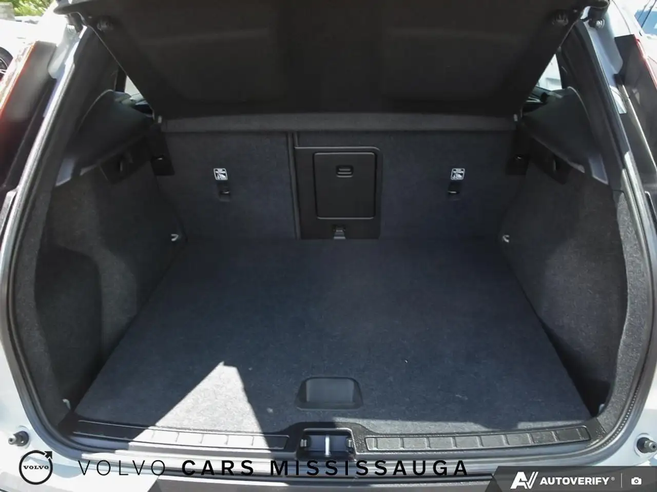 Volvo XC40 снимка Volvo XC40