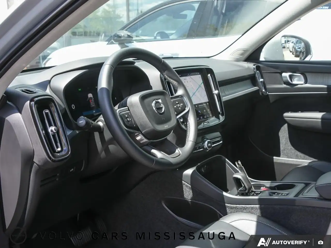 Volvo XC40 снимка Volvo XC40