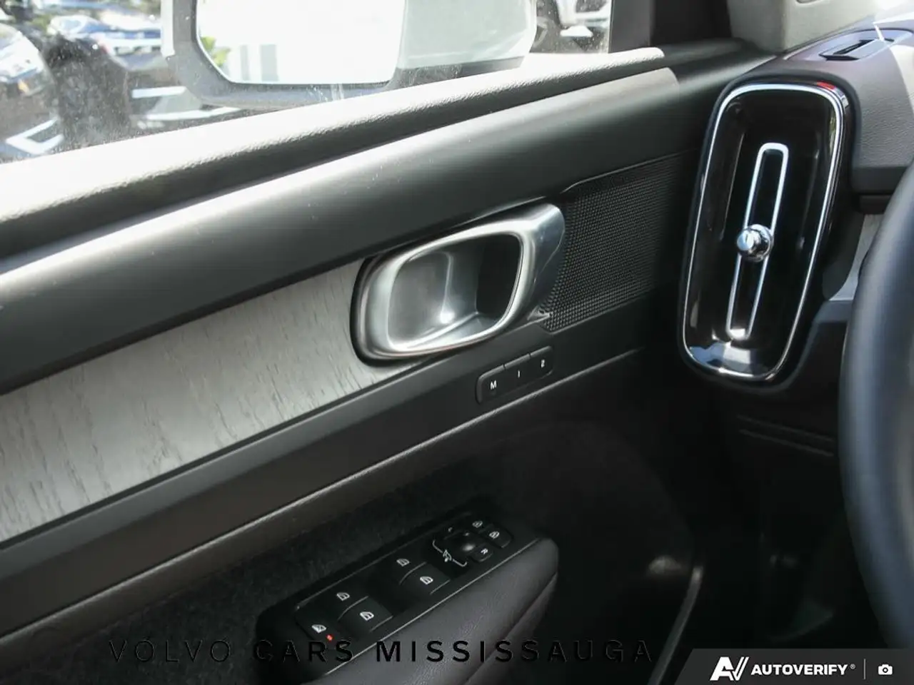 Volvo XC40 снимка Volvo XC40