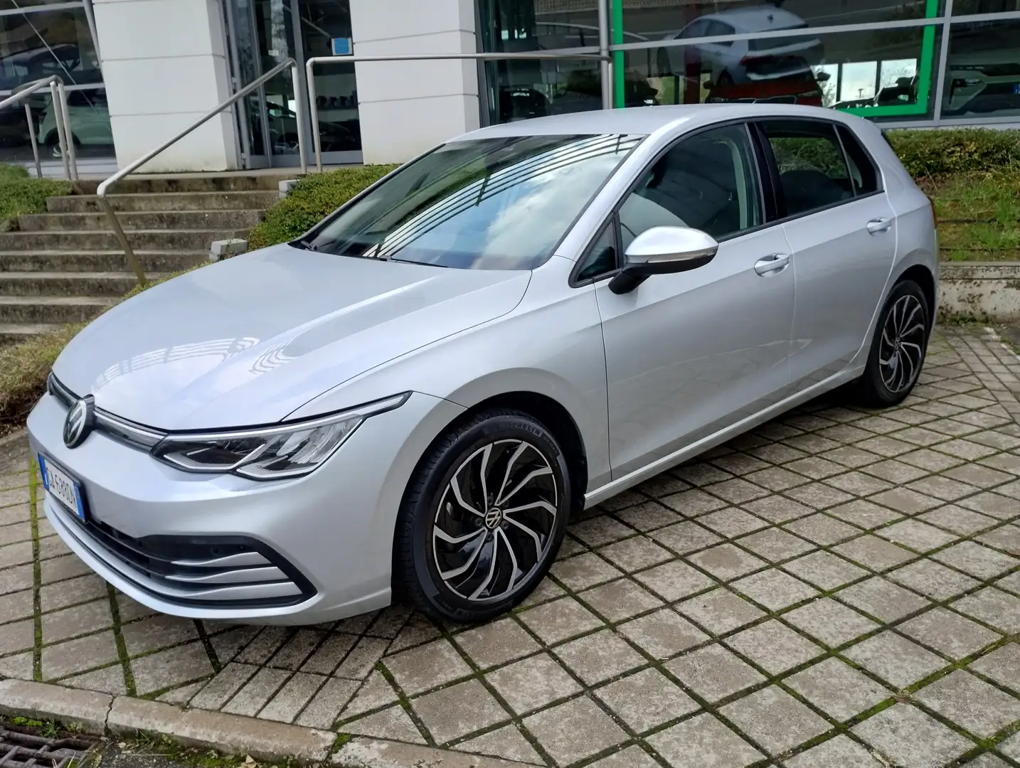 Volkswagen Golf Golf 2.0 tdi Life 150cv DSG Argento - 1