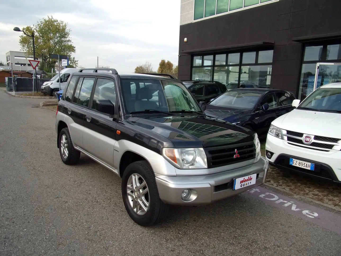Mitsubishi Pajero Pinin Pajero Pinin 1.8 16V MPI 5 porte Czarny - 1