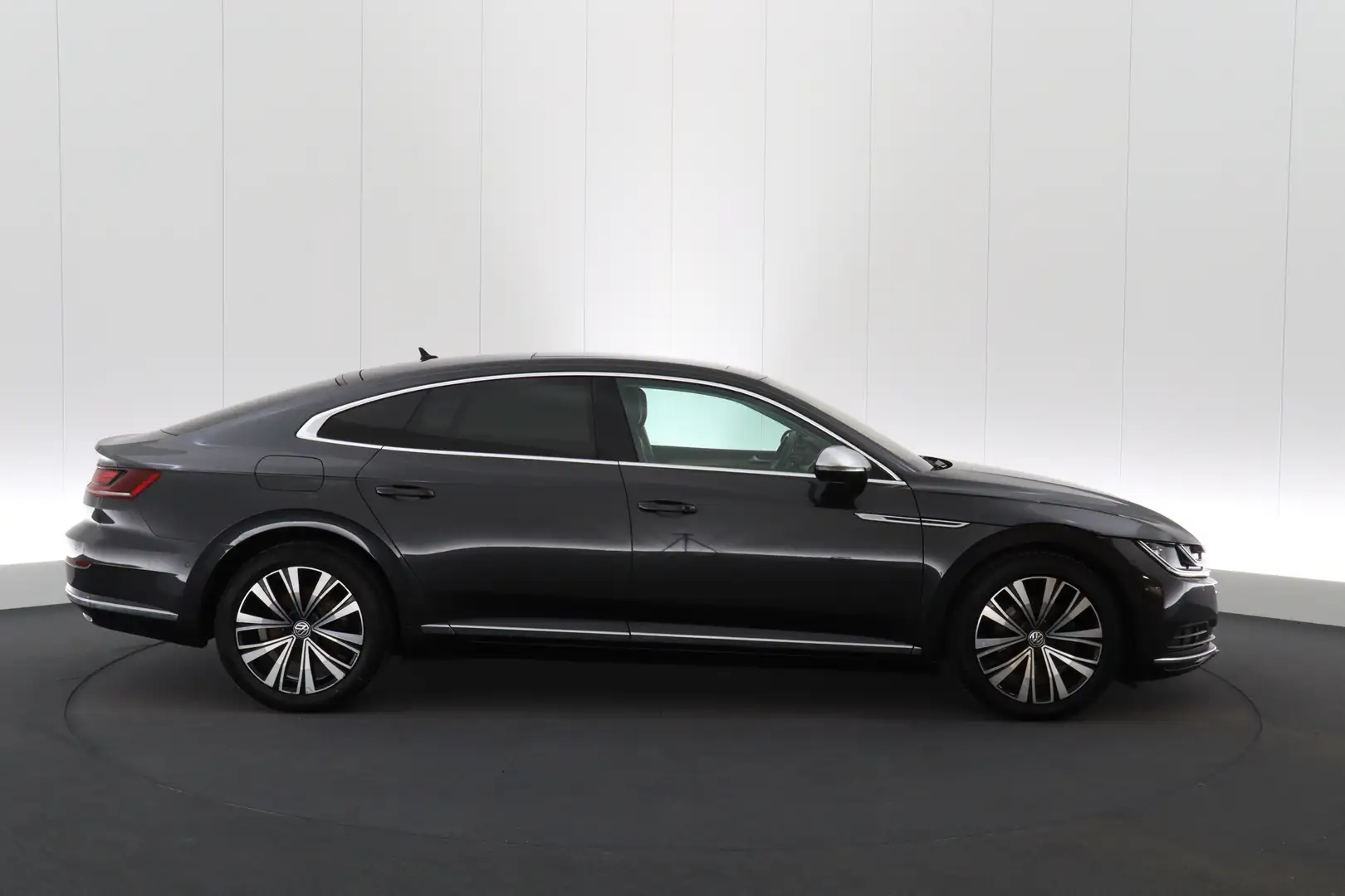Volkswagen Arteon 2.0 TDi SCR Elegance Drive Nappa LEDER/CUIR LED GP Gris - 2