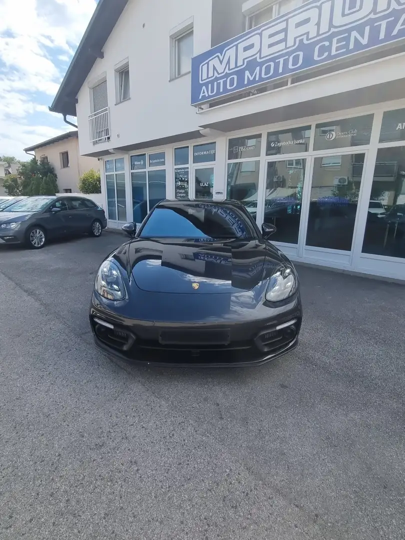 Porsche Panamera 4 E-Hybrid - 2