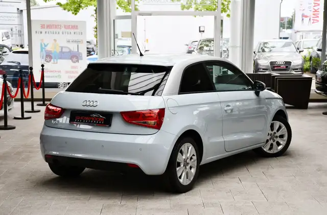 Audi A1 view 2