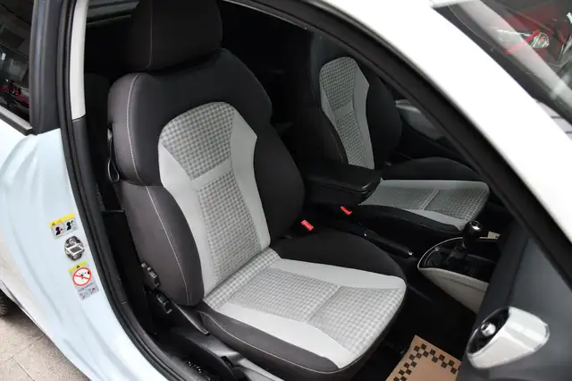 Audi A1 view 12