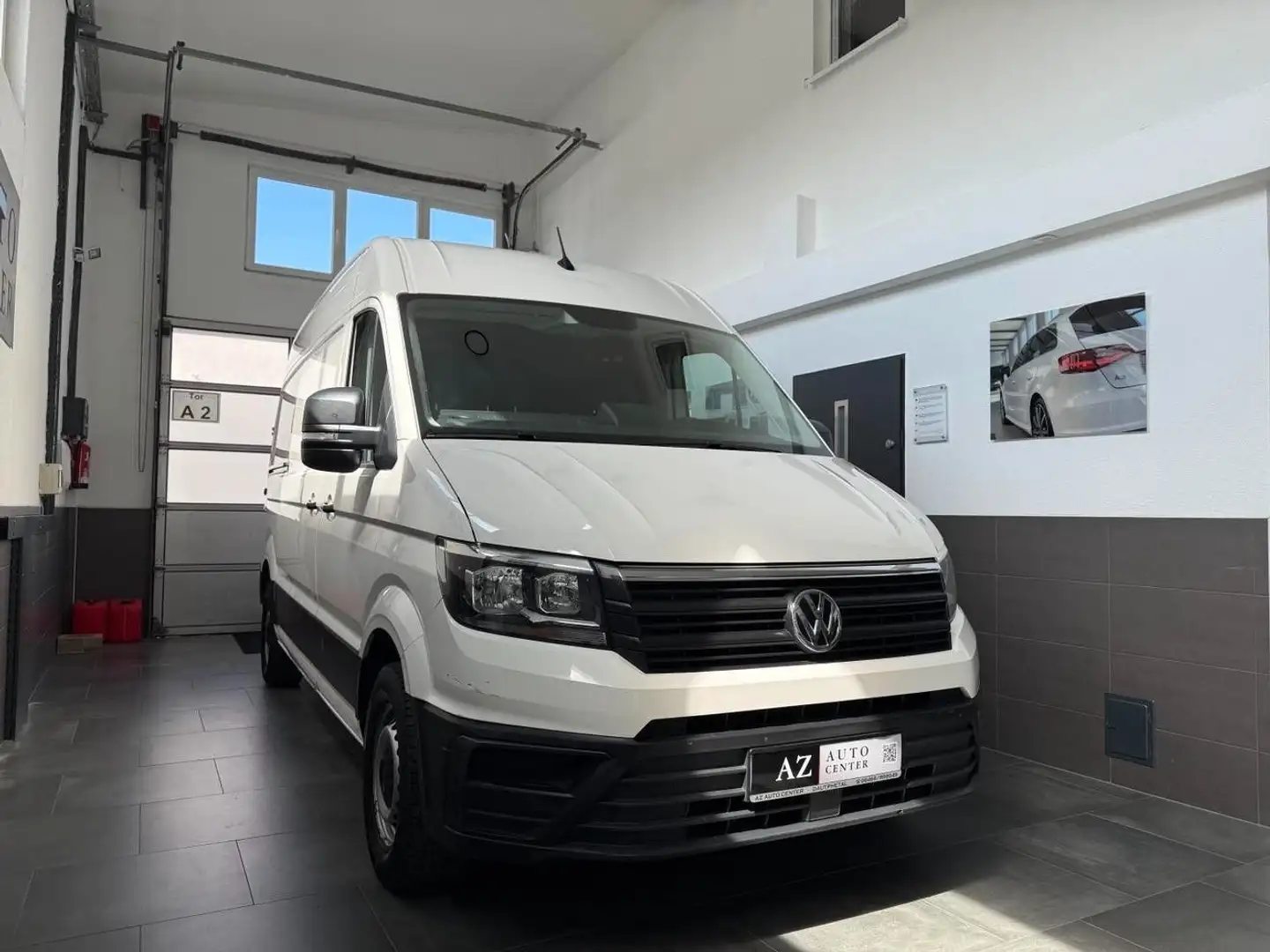 Volkswagen Crafter 35 TDI Kasten mittellang Hochdach FWD Weiß - 2