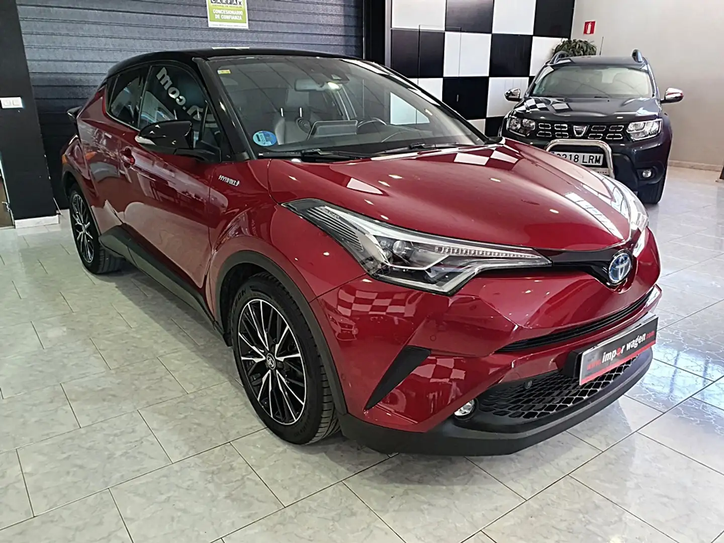 Toyota C-HR 125H Style Plus Burdeos - 2