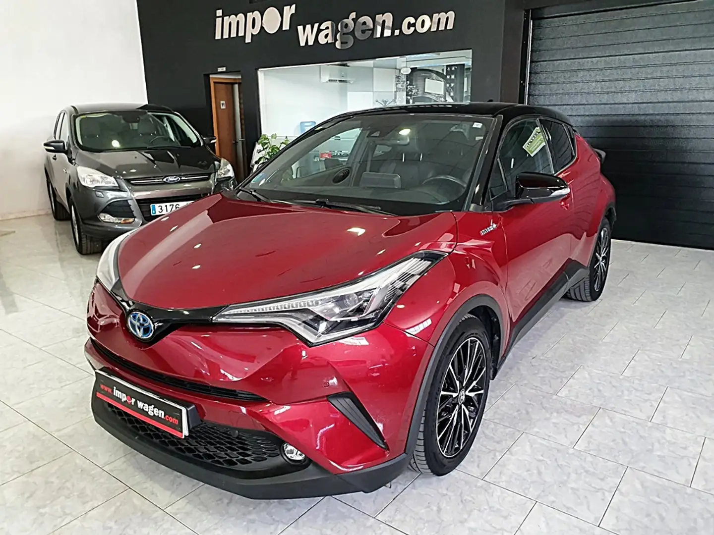 Toyota C-HR 125H Style Plus Burdeos - 1