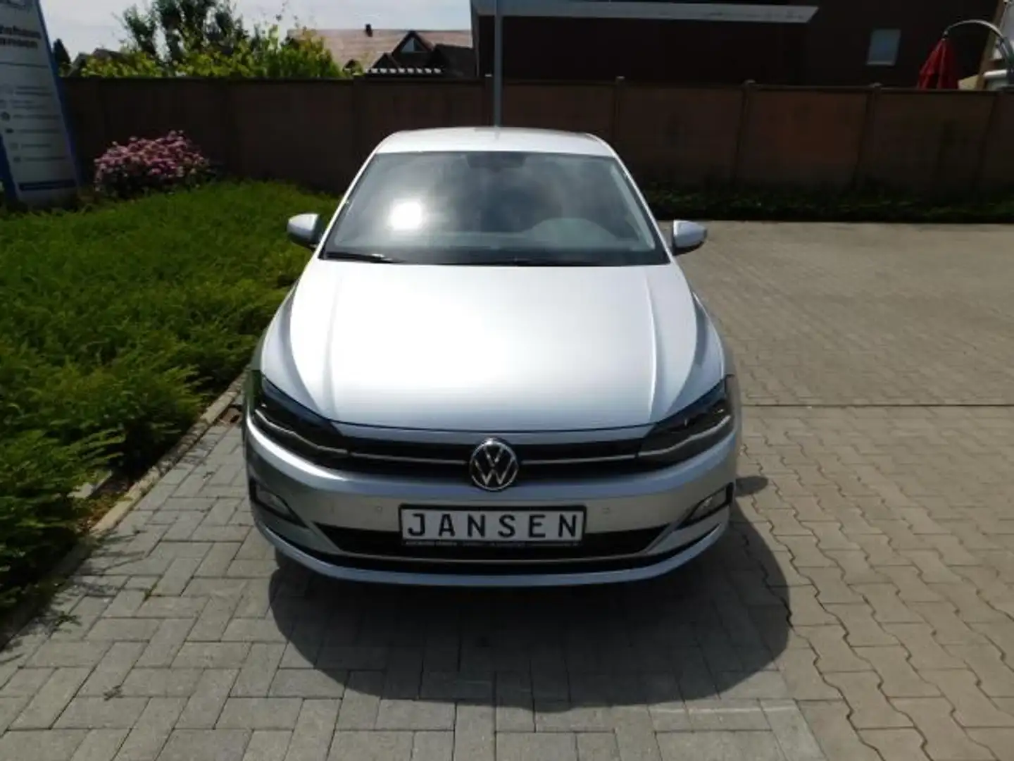 Volkswagen Polo VI Highline +ACC +AppConnect +SHZ +PDC Grau - 2