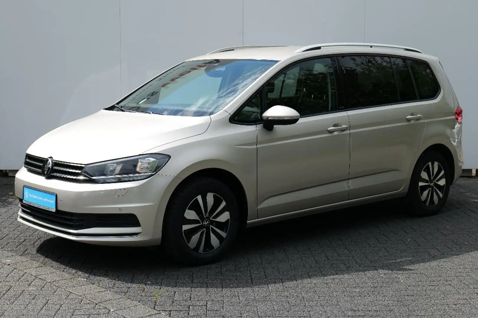 Volkswagen Touran MOVE 1.5 TSI 6-Gang 7-Sitzer Argent - 2