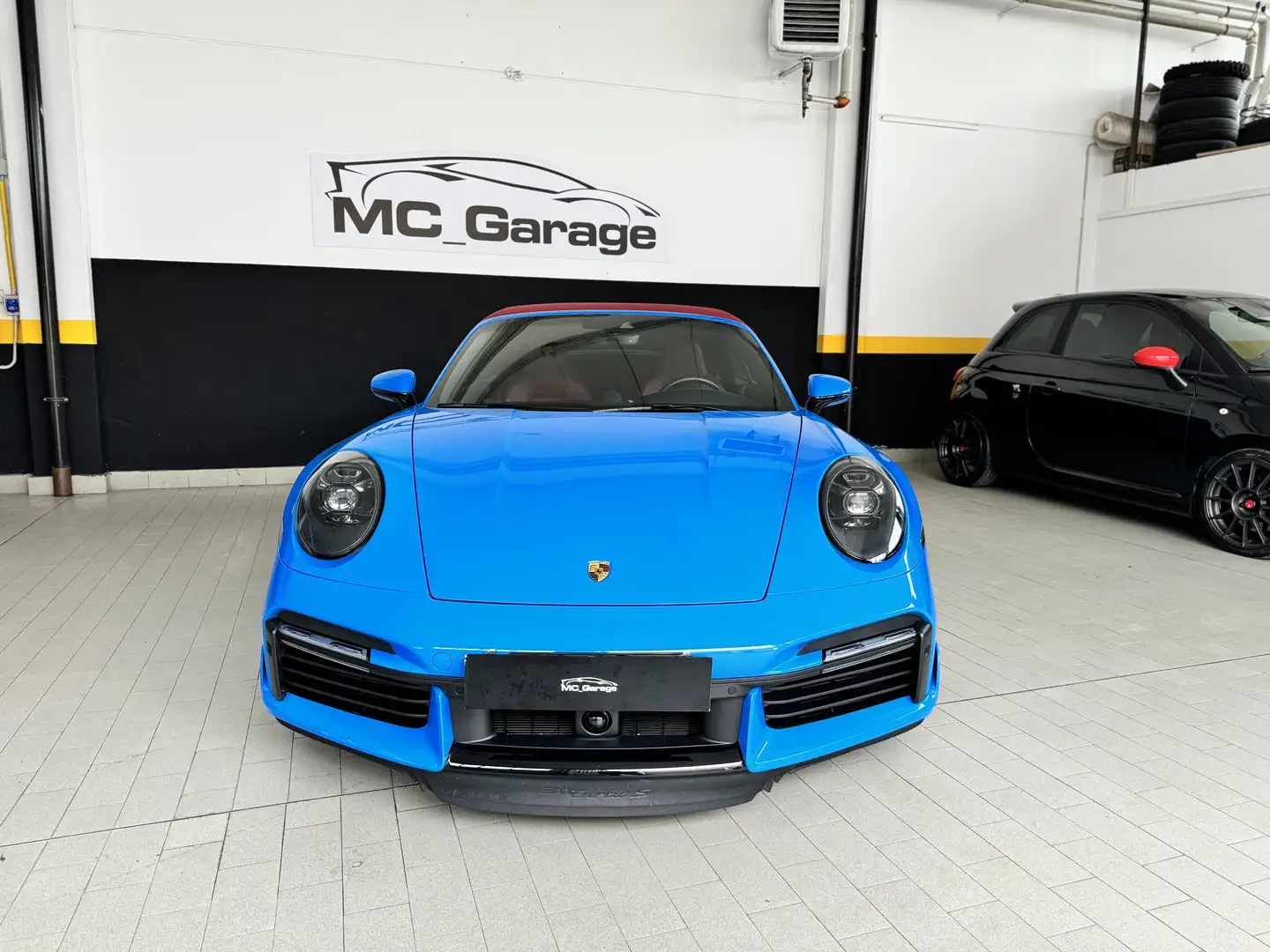 Porsche 911 Cabrio 3.7 Turbo S auto - 2