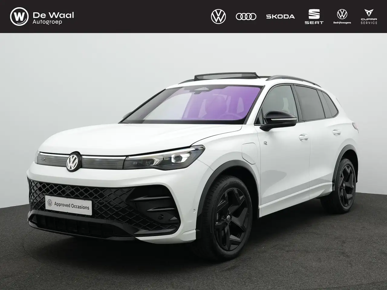 Volkswagen Tiguan 1.5 eHybrid 204pk R-Line Edition | Trekhaak | Pano — photo 1 of 40