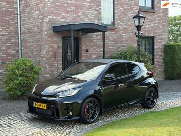 1.6 GR Four Performance Akrapovic Carbon 18 inch!