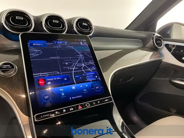 Mercedes-Benz 300 view 13