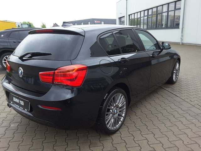 BMW 118 i,5-trg.,Navi,Klima,Alu,LED,PDC,SHZ,Bluetooth