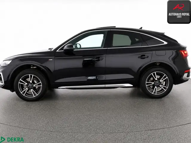 Audi Q5 view 2