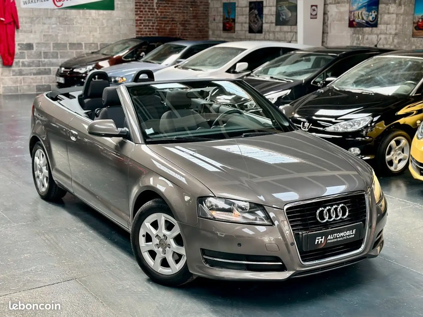 Audi A3 Cabriolet 1.2L TSI 105 ch 86 055 kms Carnet et his Gris - 2