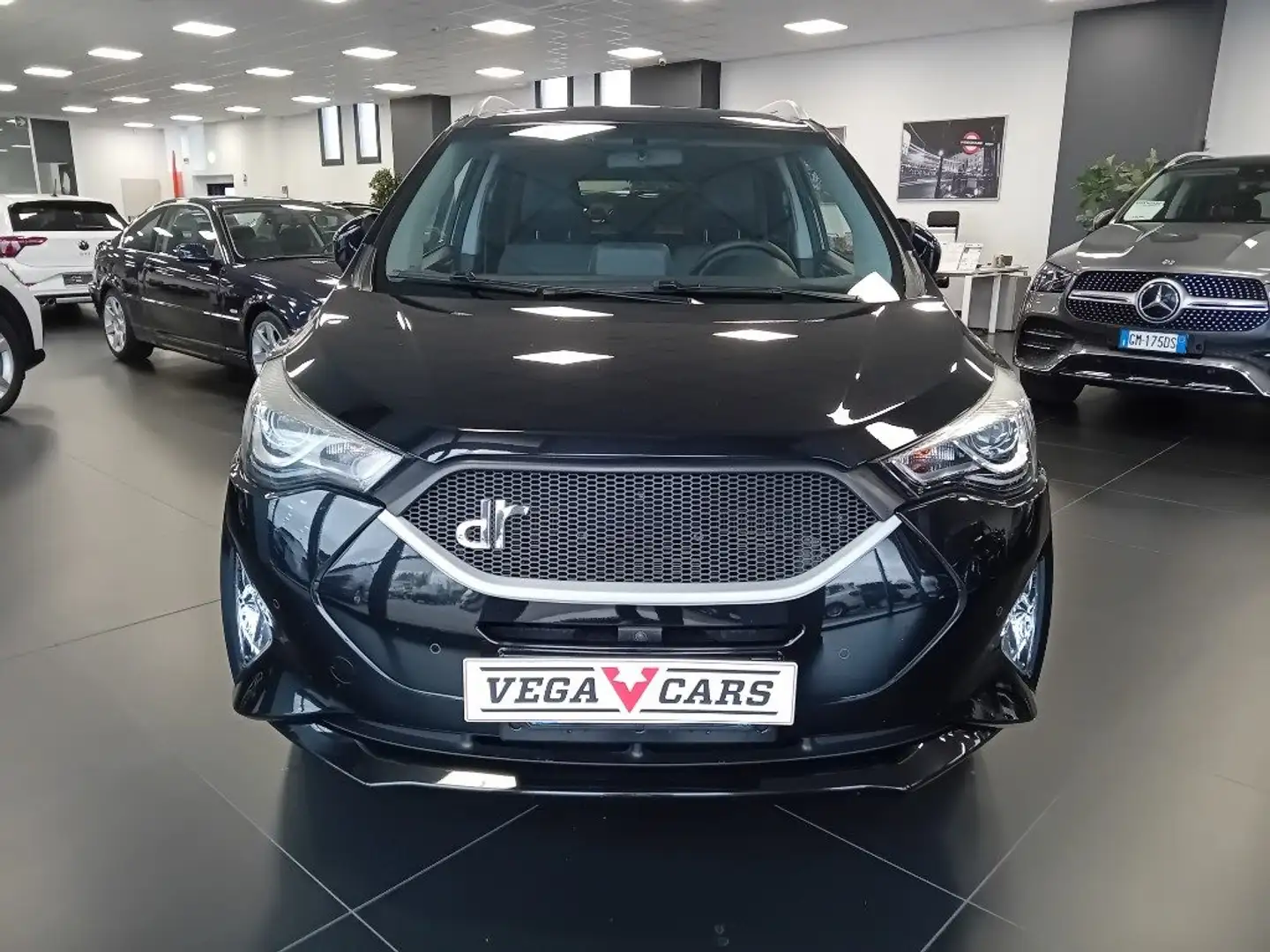 DR Automobiles DR4 1.6 Bi-Fuel GPL Schwarz - 2