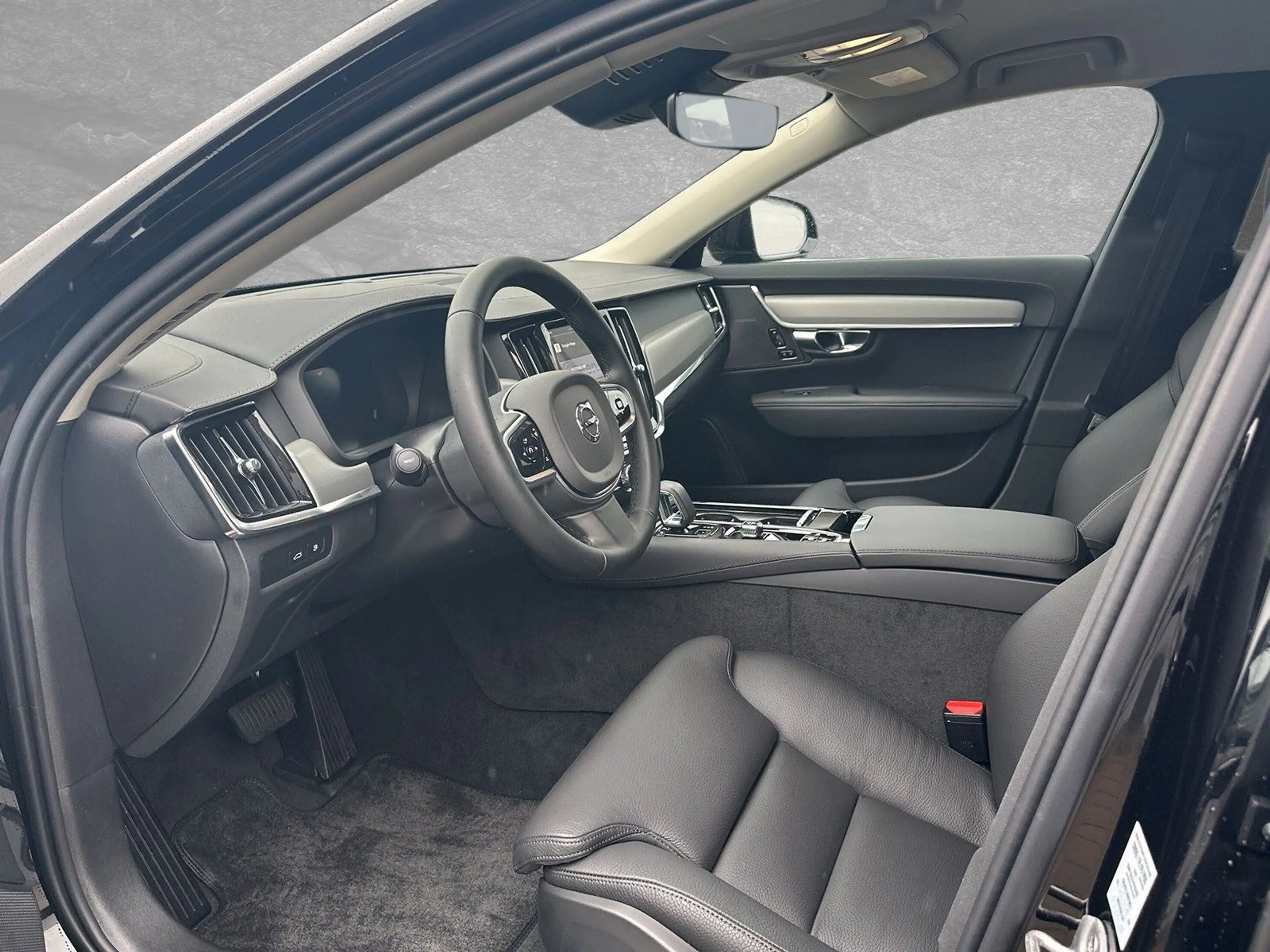 Volvo V90 T6 AWD Plug-in Hybrid Plus Dark ACC BLIS — photo 3