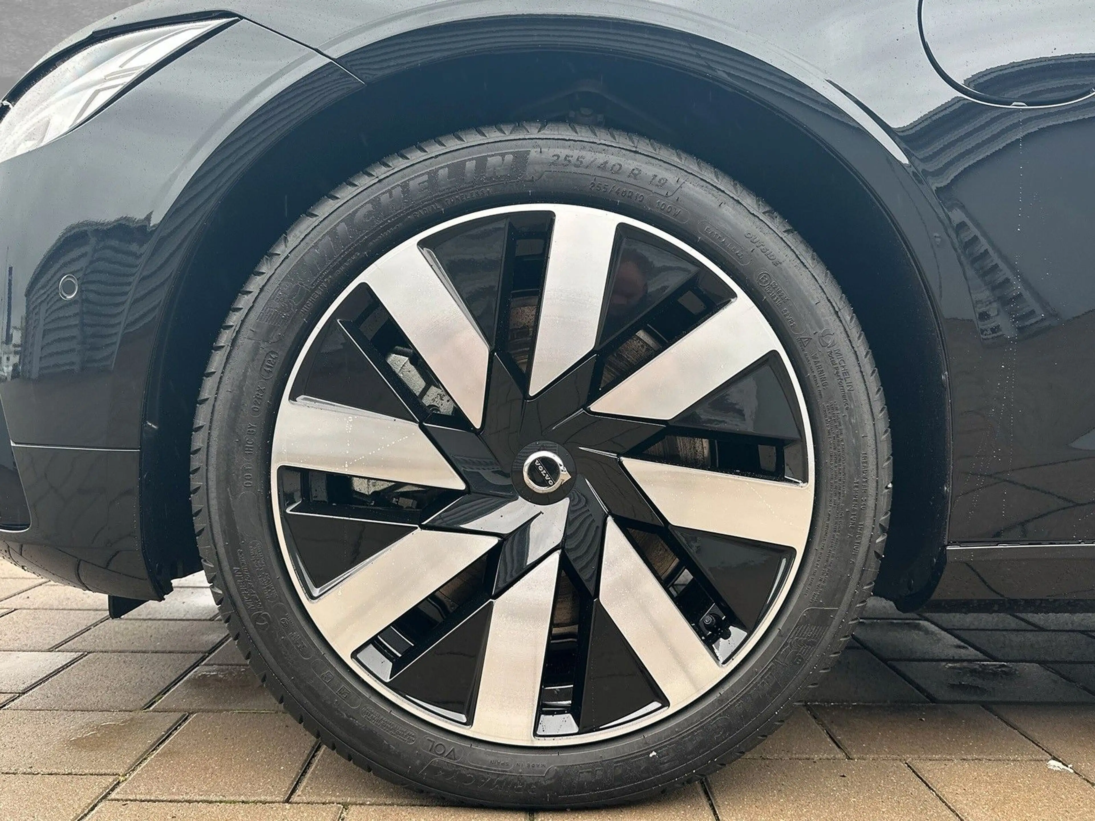Volvo V90 T6 AWD Plug-in Hybrid Plus Dark ACC BLIS — photo 2