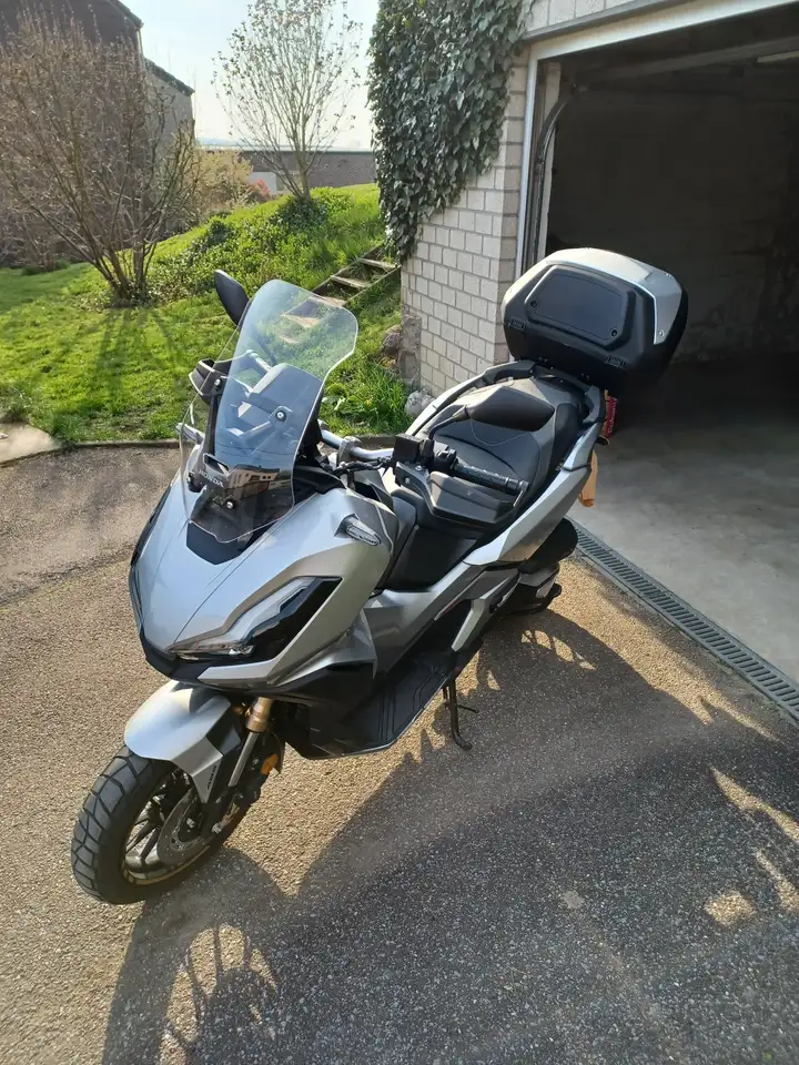 Honda ADV 350