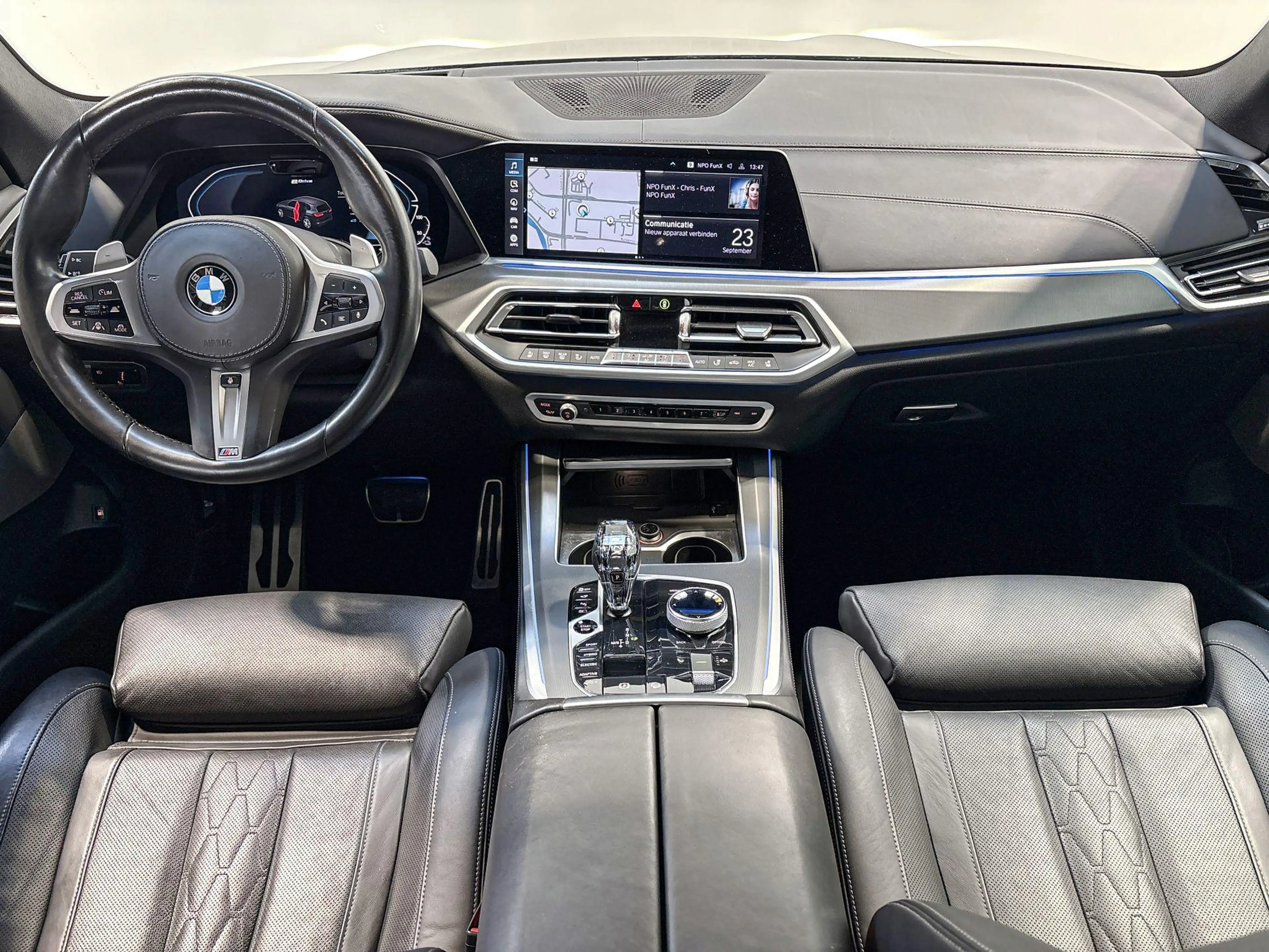BMW X5 xDrive45e High Executive — photo 11