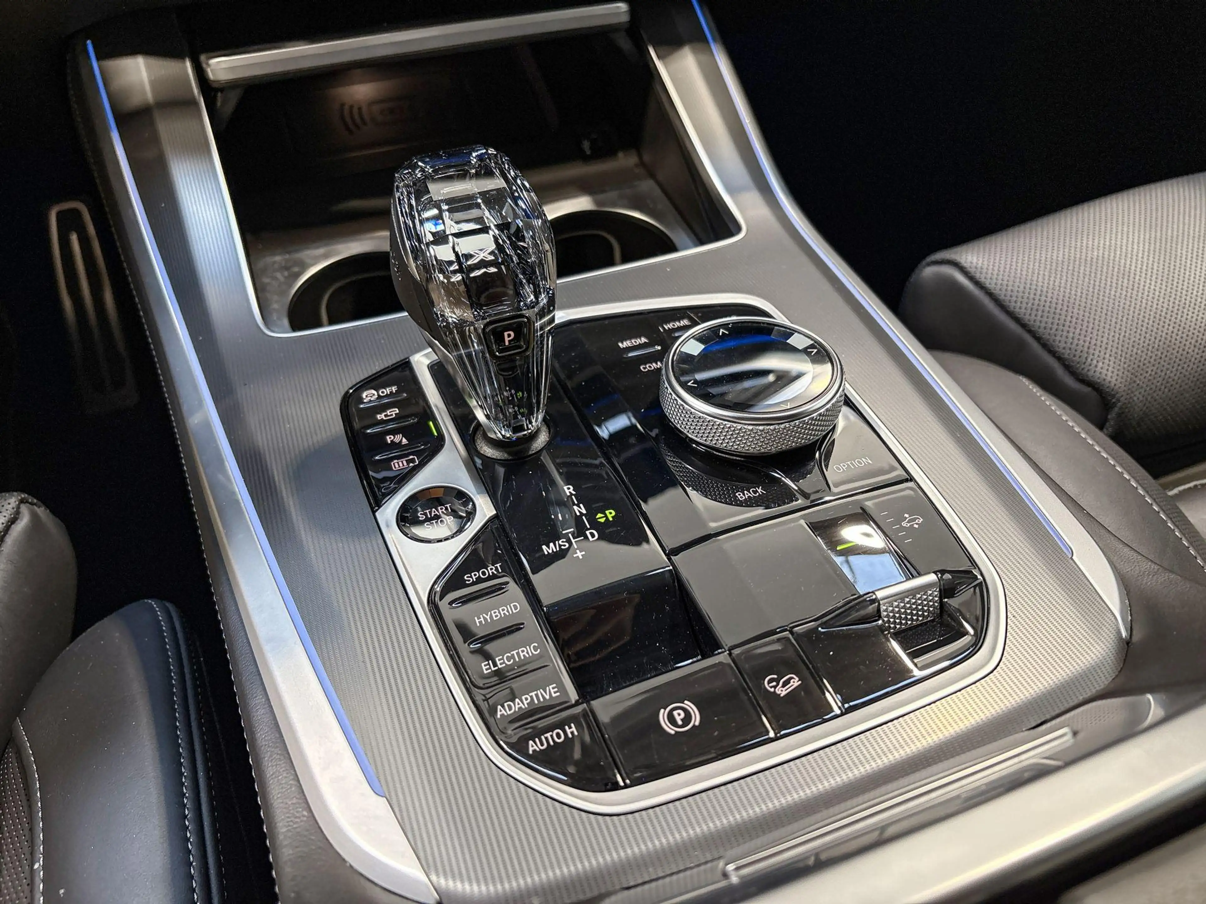 BMW X5 xDrive45e High Executive — photo 15