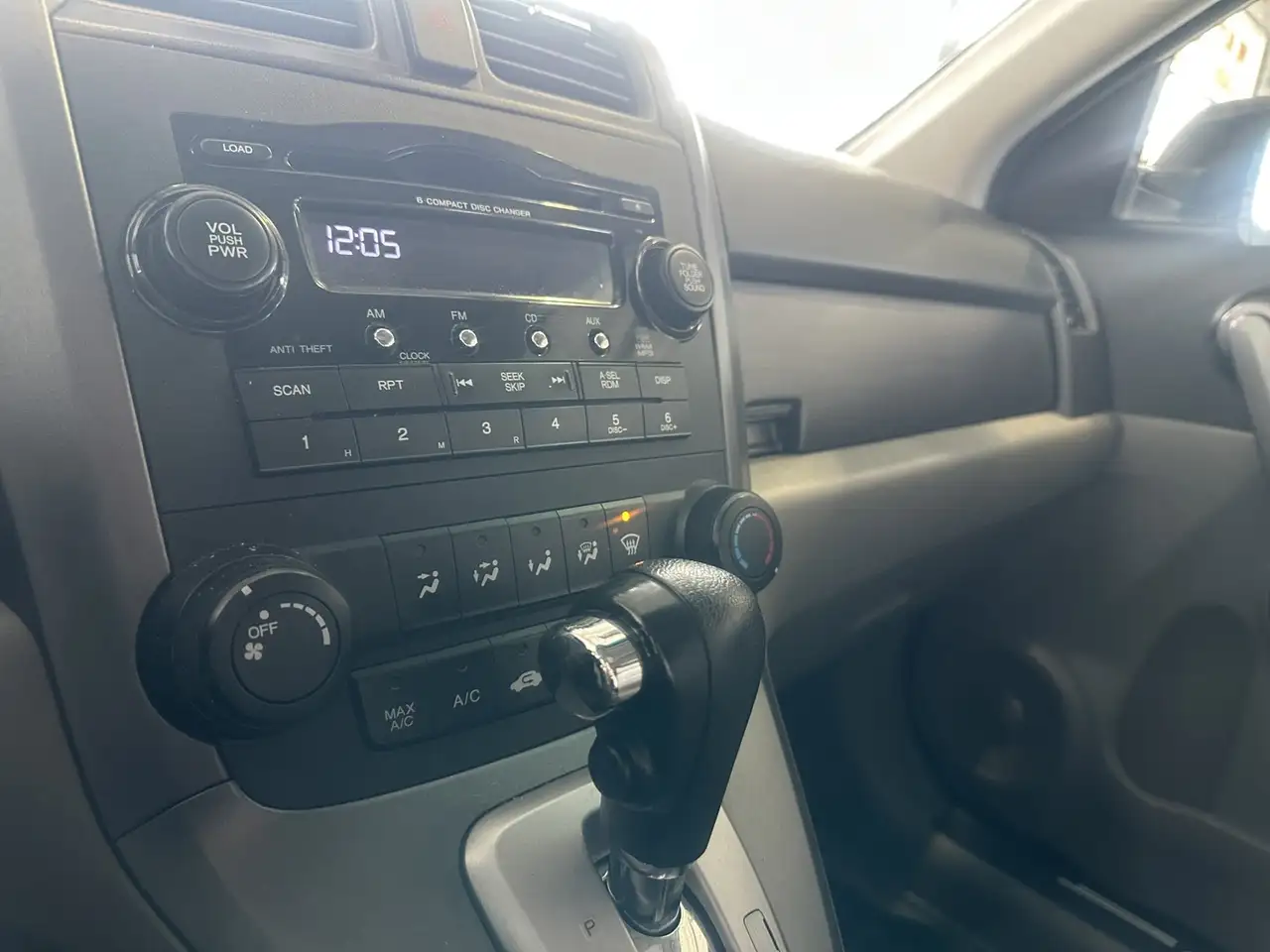 Honda CR-V снимка Honda CR-V